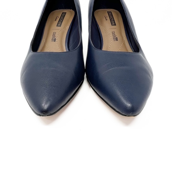 SOLD! Clarks Navy Blue Pointed Toe Pumps Heels - Picture 6 of 11